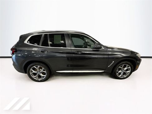 Used 2024 BMW X3 xDrive30i image 4