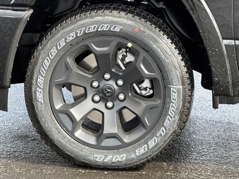 New 2026 RAM 1500 4x4 Crew Cab image 24