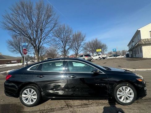 Used 2024 Chevrolet Malibu LT image 4