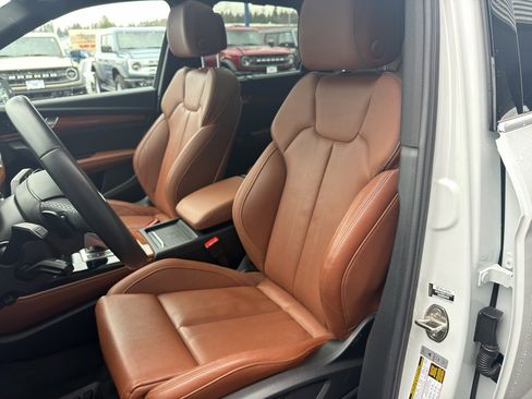 Used 2023 Audi Q5 2.0T Prestige w/ Prestige Package image 19