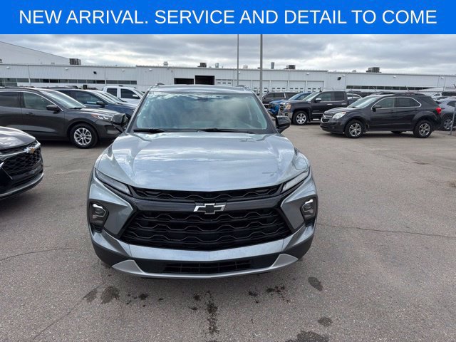 Certified 2024 Chevrolet Blazer LT w/ Convenience Package FWD image 3