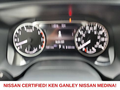 Certified 2026 Nissan Rogue SV AWD/4WD image 32