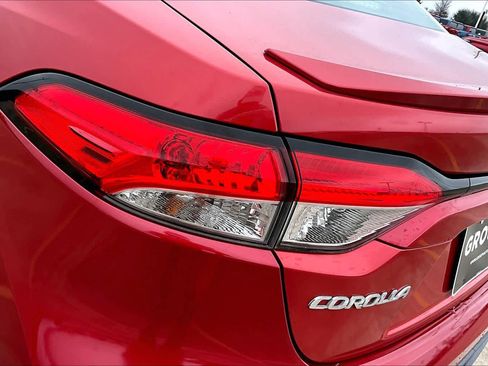 Used 2020 Toyota Corolla SE image 28