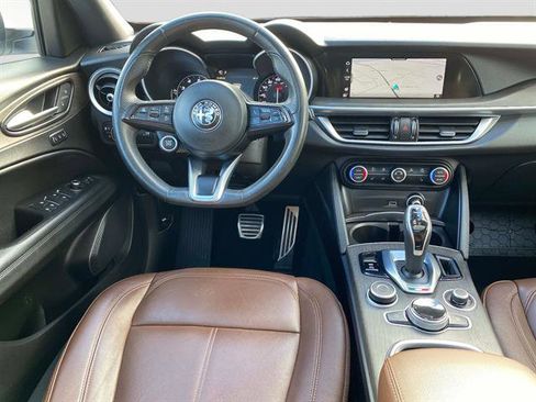 Used 2022 Alfa Romeo Stelvio Ti image 13