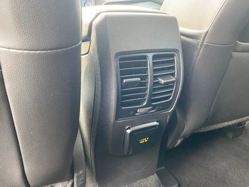 Used 2017 Ford Escape Titanium w/ Canadian Touring Package image 21