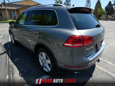 Used 2014 Volkswagen Touareg VR6 AWD/4WD image 10
