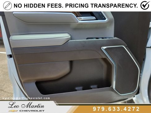 Used 2025 Chevrolet Silverado 1500 LT AWD/4WD image 18