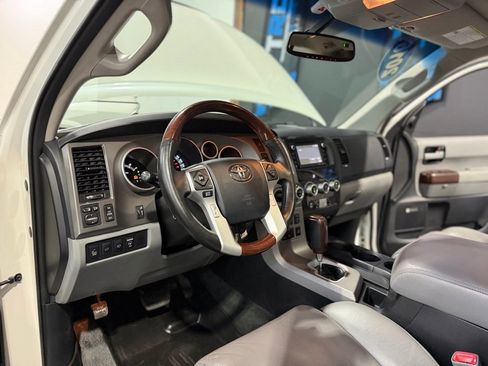 Used 2016 Toyota Sequoia Platinum AWD/4WD image 10