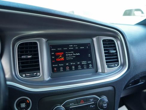 Used 2022 Dodge Charger SXT w/ Leather Interior Group RWD image 19