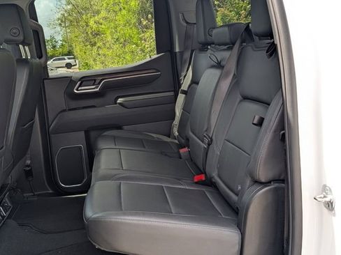 Used 2025 GMC Sierra 1500 SLT image 23