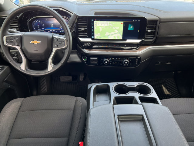 Used 2025 Chevrolet Silverado 1500 LT AWD/4WD image 2