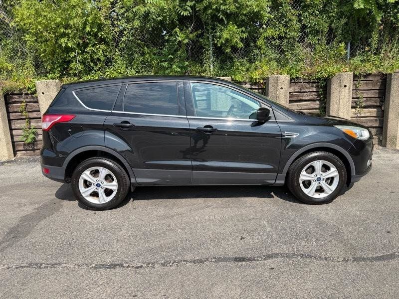 Used 2015 Ford Escape SE FWD image 8