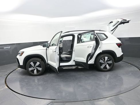 New 2026 Volkswagen Taos S AWD/4WD image 31