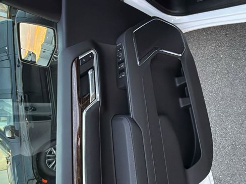 New 2026 GMC Sierra 1500 Elevation image 10