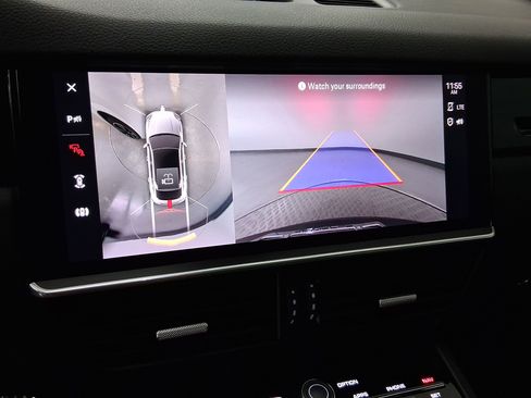 Used 2022 Porsche Cayenne S image 29