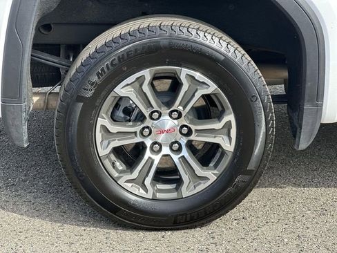 Used 2026 GMC Sierra 1500 SLT RWD image 32