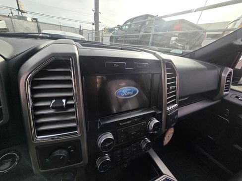 Used 2016 Ford F150 Platinum w/ Equipment Group 701A Luxury image 12