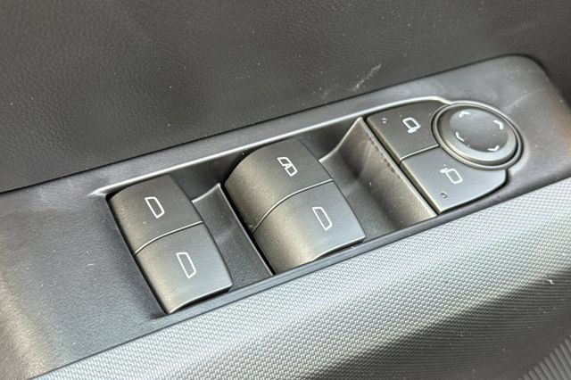 New 2026 Chevrolet Colorado Trail Boss AWD/4WD image 18