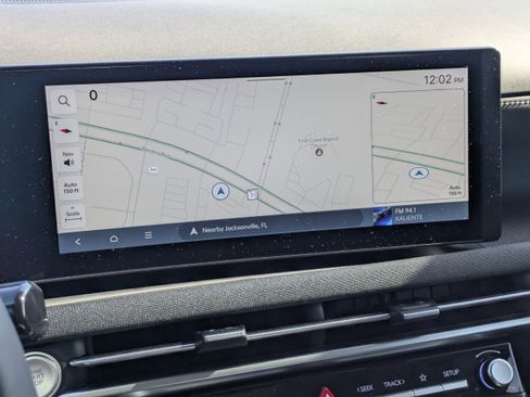 Certified 2025 Hyundai Tucson Limited image 27