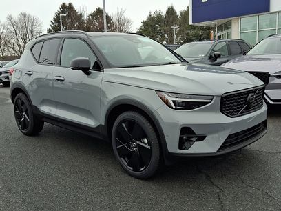 New 2026 Volvo XC40 B5 Ultra w/ Climate Package