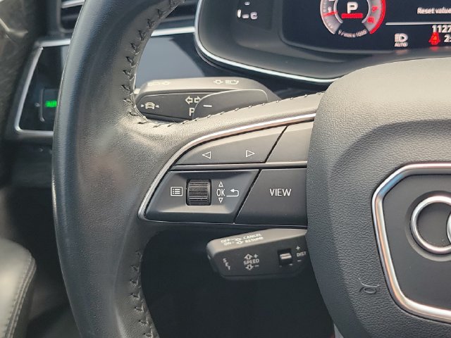 Used 2019 Audi Q8 Prestige w/ Luxury Package AWD/4WD image 13