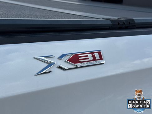 Used 2023 GMC Sierra 1500 SLT w/ SLT Premium Package image 19