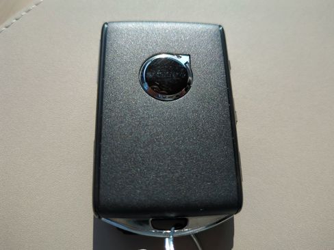 New 2026 Volvo XC60 B5 Plus w/ Protection Package Premier image 28