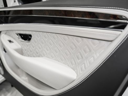 Certified 2023 Bentley Continental GT V8 AWD/4WD image 44