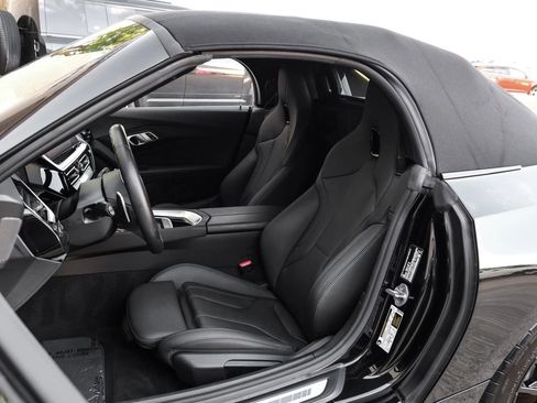 Used 2024 BMW Z4 sDrive30i w/ Convenience Package RWD image 35