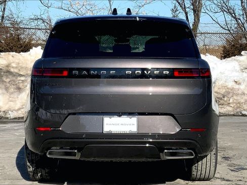 New 2026 Land Rover Range Rover Sport Dynamic SE image 4