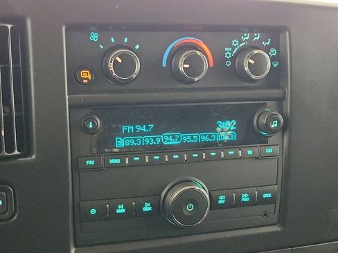 Certified 2024 GMC Savana 2500 w/ Driver Convenience Package image 12