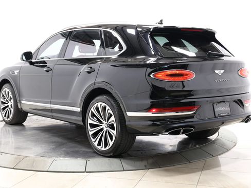 Used 2022 Bentley Bentayga AWD/4WD image 70