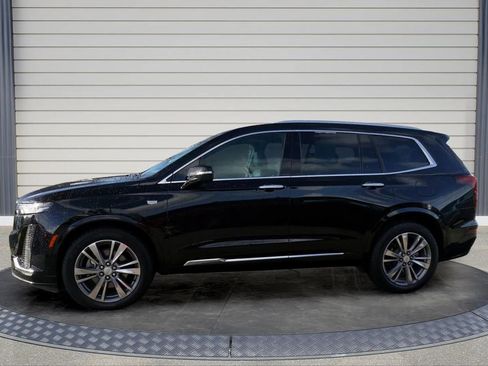 Used 2020 Cadillac XT6 Premium Luxury FWD image 4