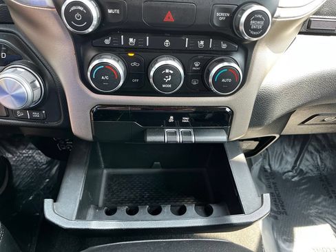 Used 2019 RAM 1500 Laramie w/ Off Road Group AWD/4WD image 19