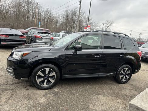 Used 2018 Subaru Forester 2.5i Premium AWD/4WD image 3