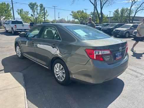 Used 2014 Toyota Camry LE image 8
