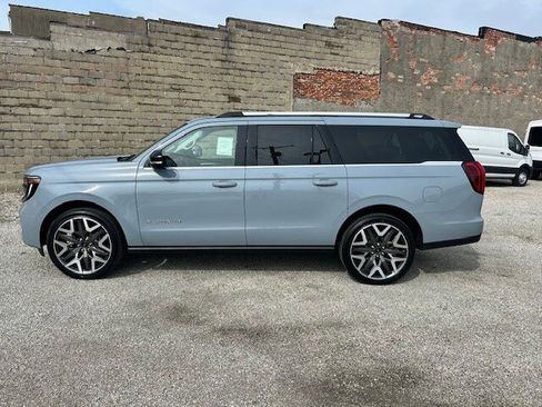 New 2026 Ford Expedition Max Platinum image 9