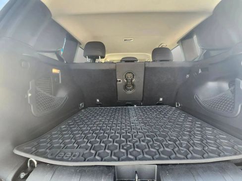Used 2018 Jeep Renegade Trailhawk w/ Cold Weather Group II AWD/4WD image 15