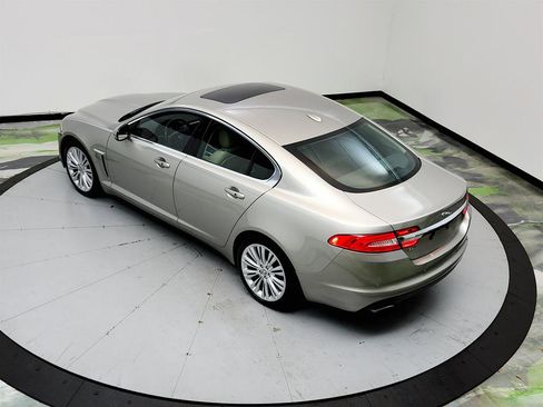 Used 2012 Jaguar XF Portfolio RWD image 37