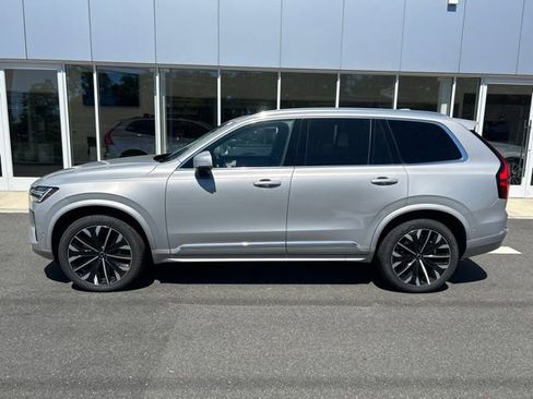 Used 2025 Volvo XC90 B5 Plus AWD/4WD image 2