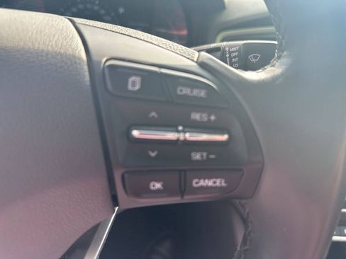 Used 2017 Hyundai Ioniq SEL image 19