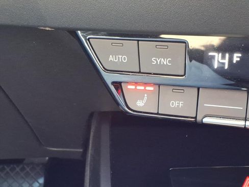 Used 2022 Audi Q4 e-tron Premium Plus image 19