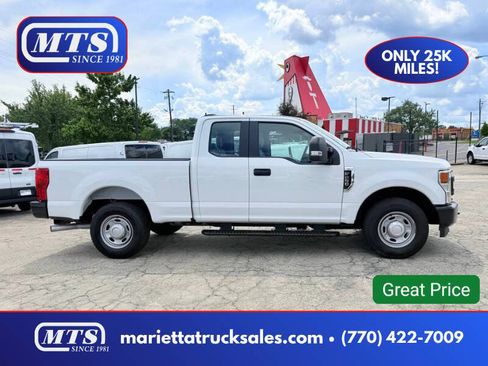 Used 2022 Ford F250 XL w/ Power Equipment Group RWD image 1