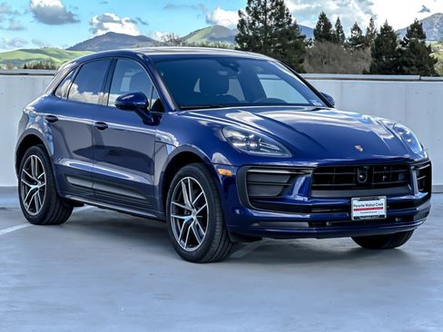Used 2025 Porsche Macan image 10