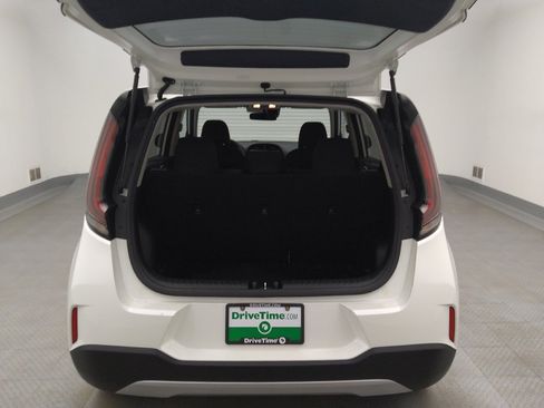 Used 2025 Kia Soul S image 29