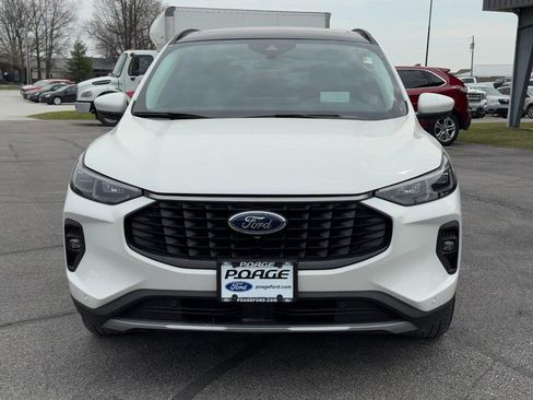 Used 2024 Ford Escape Platinum w/ Premium Technology Package AWD/4WD image 9