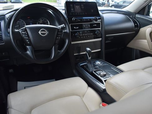 Used 2024 Nissan Armada SV image 28
