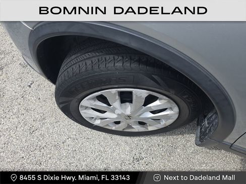Used 2014 Nissan Rogue S image 12