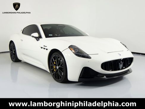 Used 2024 Maserati GranTurismo Modena image 3