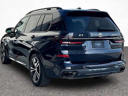 Used 2023 BMW X7 M60i image 5